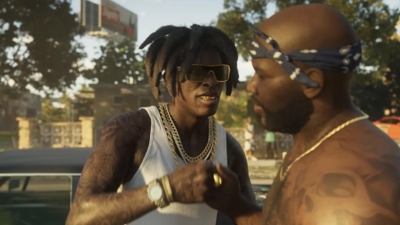 Two men in Vice City with gold chains and a blue bandana, the look associated with San4San